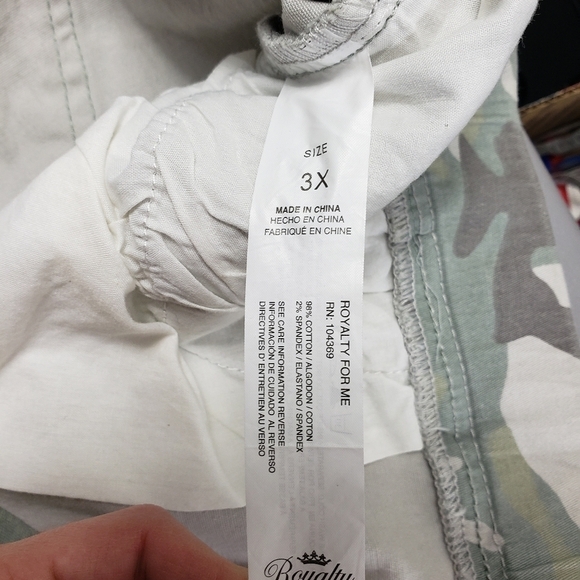 Royalty for me camo distressed raw hem jeans plus size 3X - Picture 8 of 12